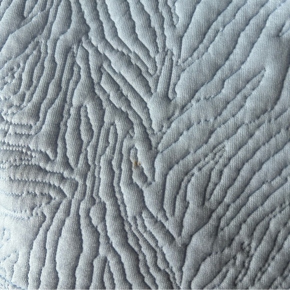 [L] aerie Textured Spring Pastel Blue Long Sleeve Lightweight Crewneck Sweater - Picture 11 of 11